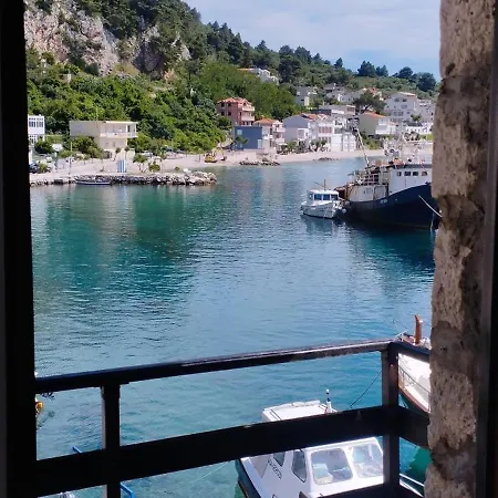 Maestral Διαμέρισμα Drasnice